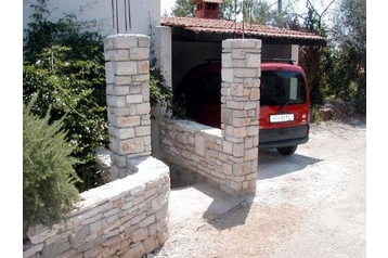 Kroatija Privát Vela Luka, Eksterjeras